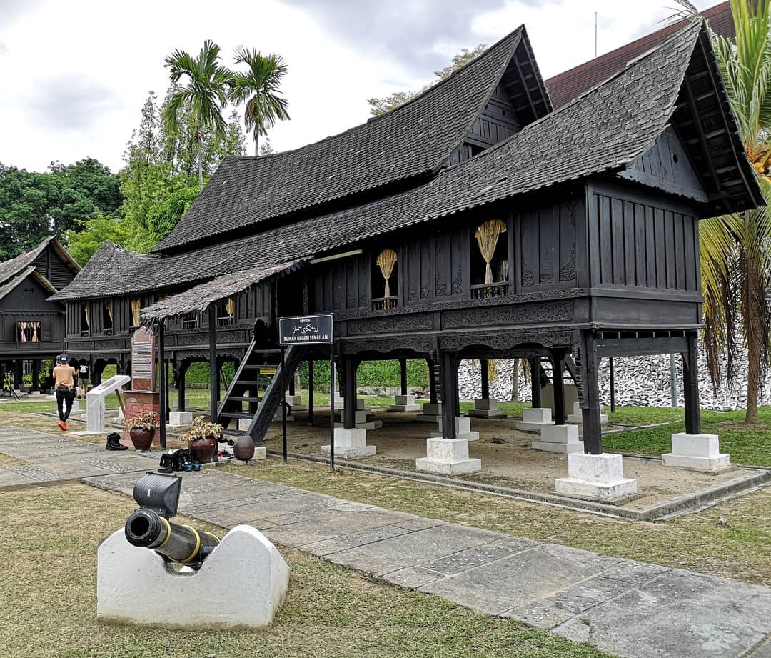 rumah minangkabau negeri sembilan