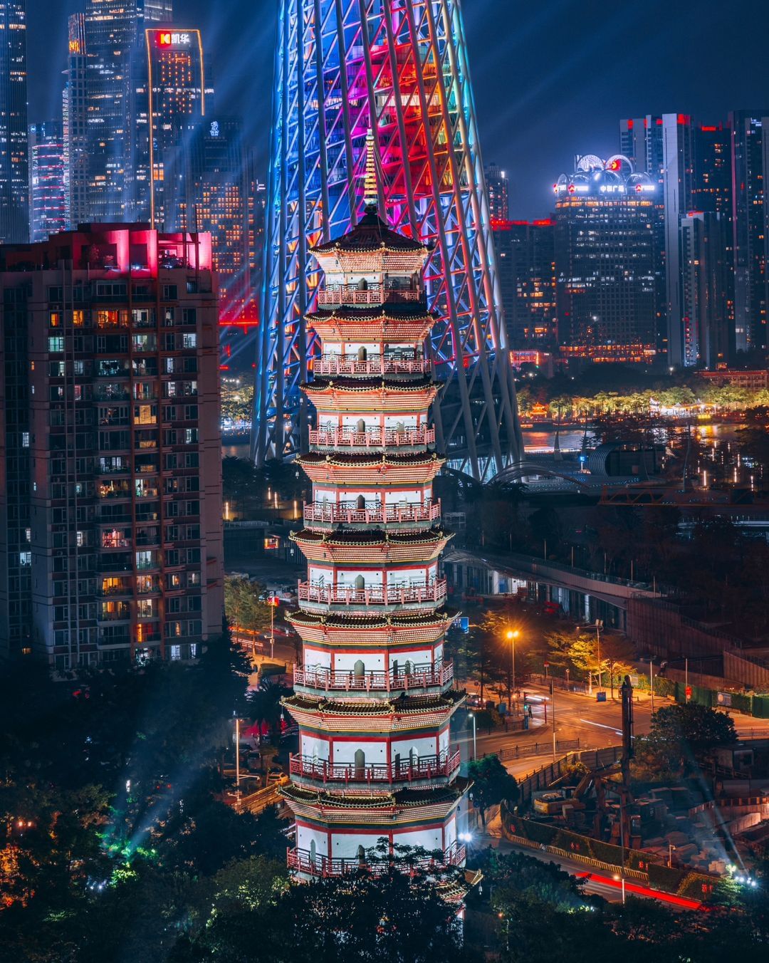 Top 10 Must-Visit Attractions for a Muslim-Friendly Tour in Guangzhou and Zhangjiajie